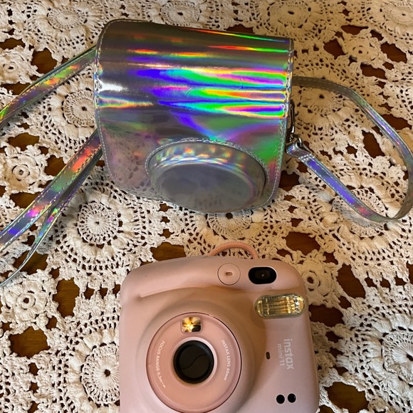 Fujifilm Instax Mini 11 Instant Camera Pink with Holographic Case TESTED Works - Picture 5 of 8